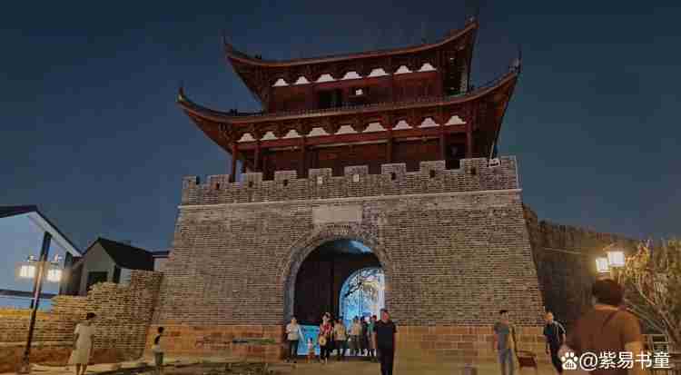 龙游大南门历史文化街区开街，我从姑蔑国弇兹家族团聚联想开去……（1）